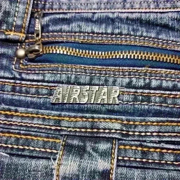 90s rocker Airstar high rise jeans with  metal hardware, big pockets & zippers - Picture 11 of 16